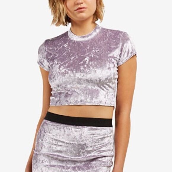 🌺3 FOR $20🌺 - Lavender Velvet Crop Top Jr Medium - Picture 1 of 3